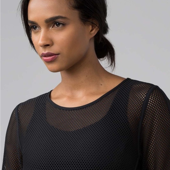 EUC Lululemon | Mesh On Mesh Pop Over Size 6 (check measurements) - Picture 3 of 8